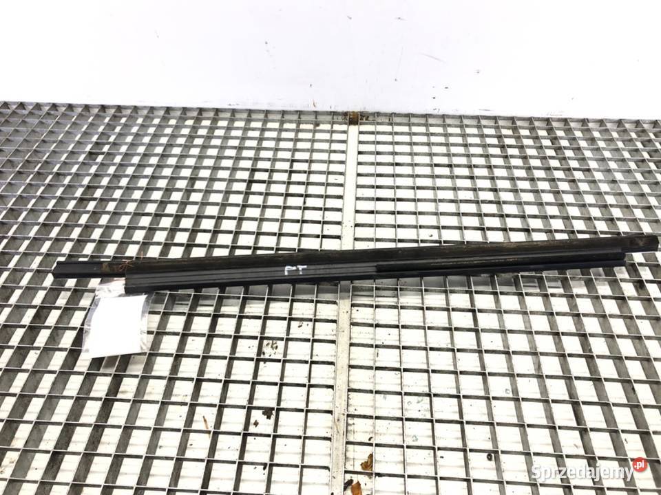 LISTWA ZGARNIAJĄCA TYŁ PRAWA CHROM AUDI A5 8T osobowe