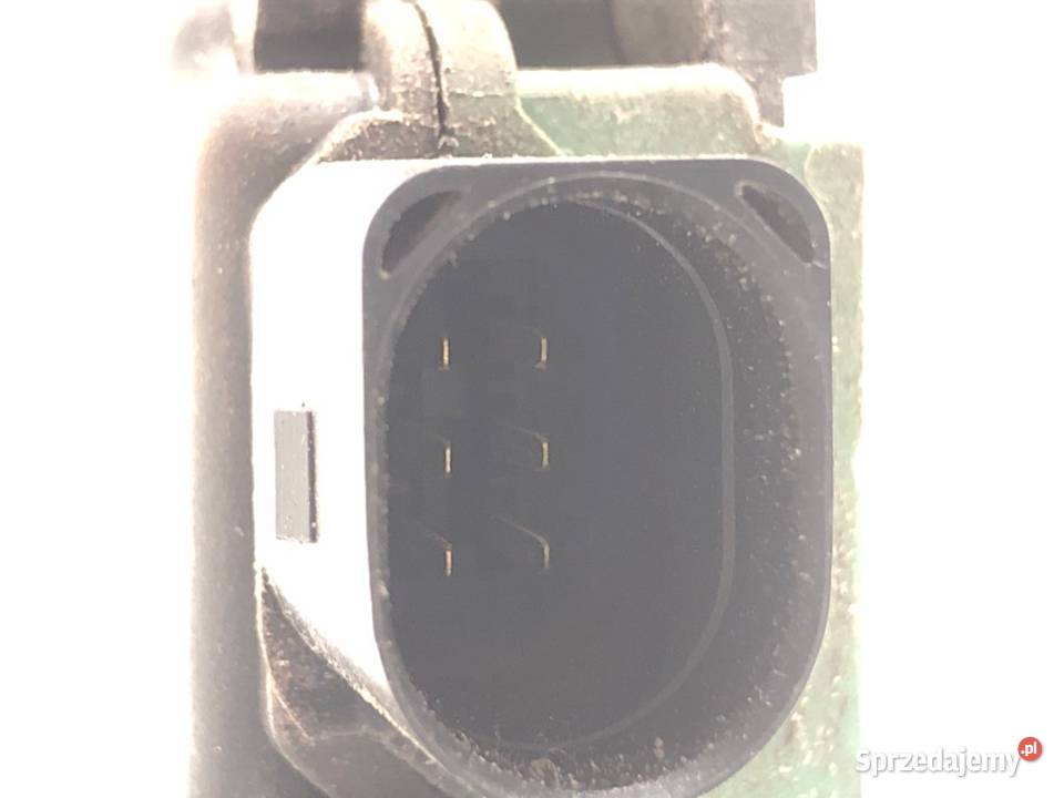 ZAMEK DRZWI PRAWY TYŁ VW PASSAT B5 FL Hatchback sprzedam