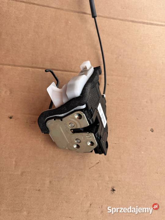 Zamek drzwi lewy przód Hyundai i20 II 1420 Brzesko