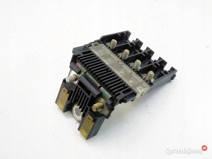 BEZPIECZNIKI KLEMY AKUMULATORA 13 15 16V Sosnowiec