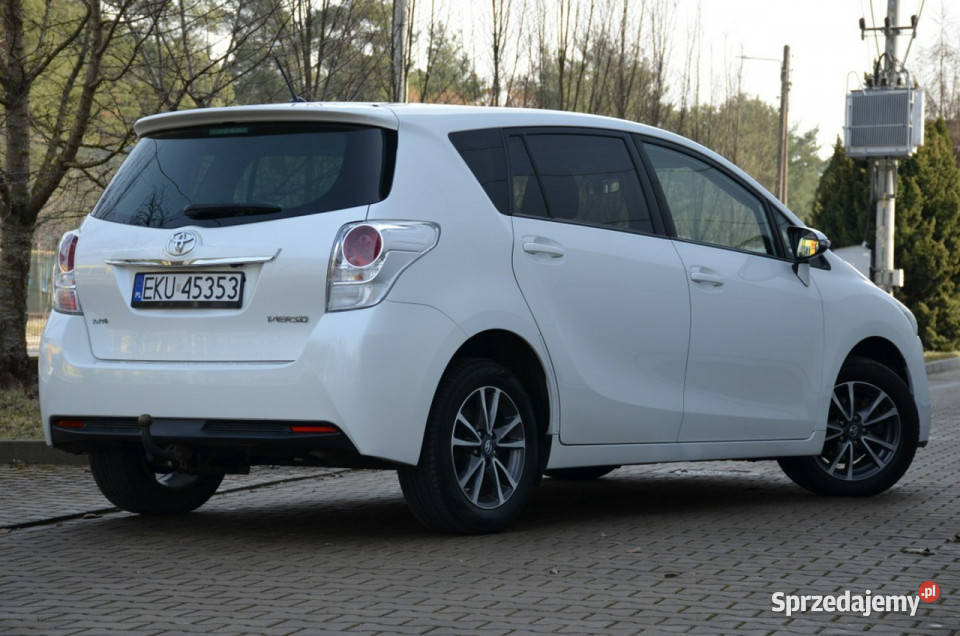 Toyota Verso Zarejestrowana 16i 132 Serwis isofix Kutno sprzedam