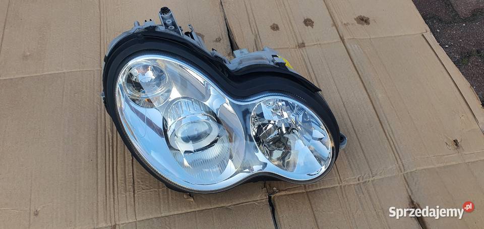 W203 LIFT Reflektor Lampa Prawa Strona Oryginał Lampy przednie dolnośląskie Borowa