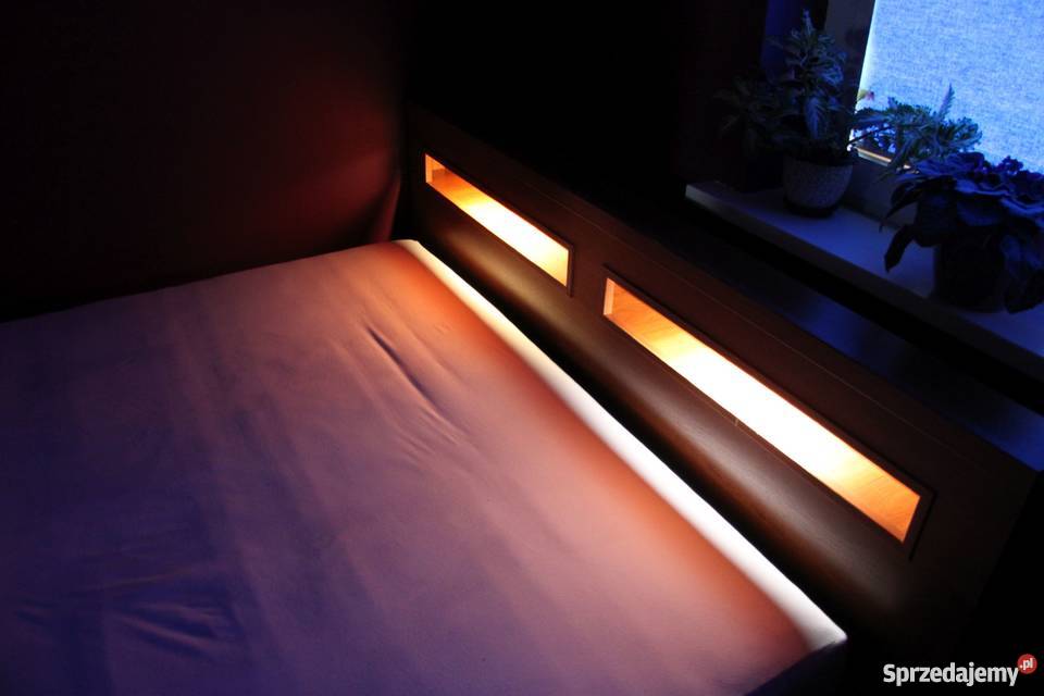 Łóżko VOX Romeo i Julia 2 szafki nocne materac Łóżka, wersalki i sofy pomorskie Gdynia sprzedam