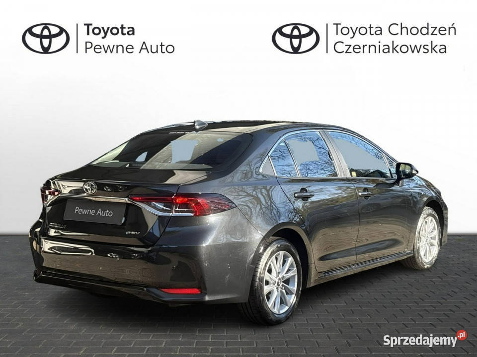Toyota Corolla 18 Hybrid COMFORT TECH salon lakier metallic