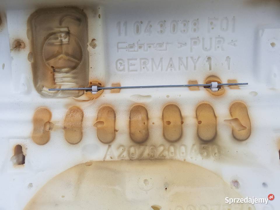 poszycia siedzeń kanapa tył Mercedes E207 cabrio osobowe Pozostałe Gdańsk