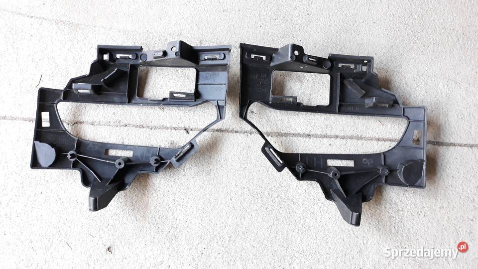 RENAULT CAPTUR II ŚLIZG ZDERZAKA PRAWY TYŁ Zatom Stary