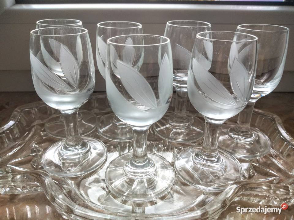 Kieliszki na nóżce do likierownalewek Radom sprzedam