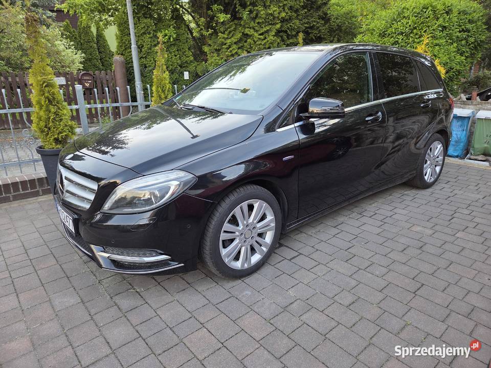 Ładny W246