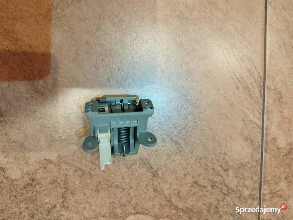 Zamekzatrzask drzwi z mikrowyłącznikiem Indesit lubelskie Chełm