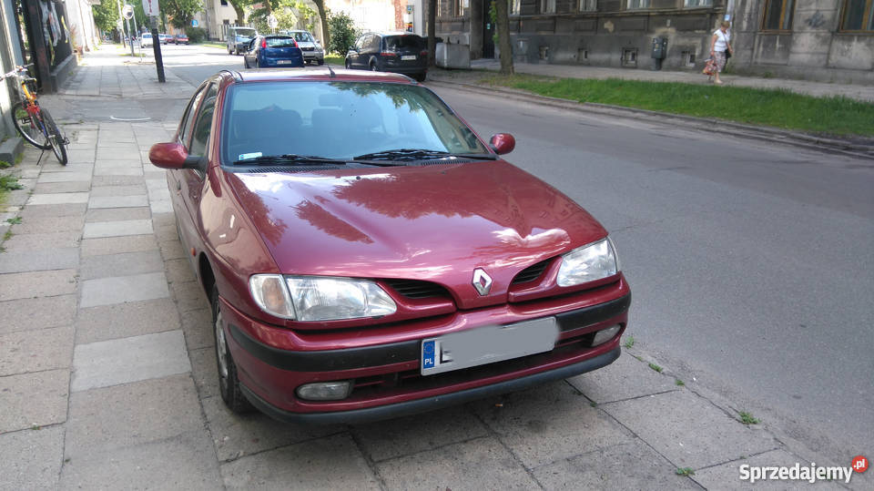 Renault Megane I Classic Uszkodzona 90KM