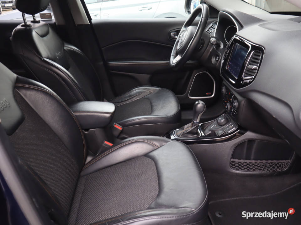 Jeep Compass 14 MultiAir asystent pasa ruchu Katowice