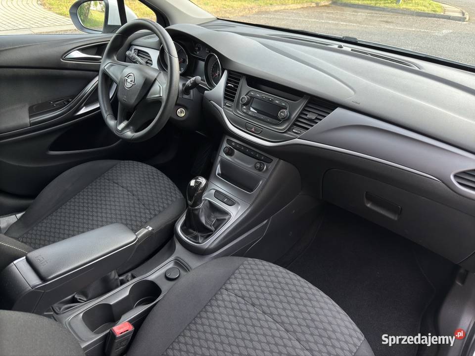 Opel Astra K ogłoszenie prywatne Opel astra V benzyna małopolskie Alwernia