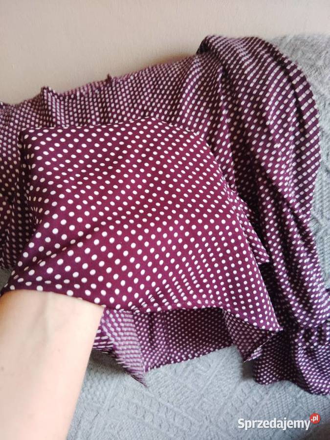 Ładna bluzeczka z długimi rozkloszowanym i Lidzbark Warmiński