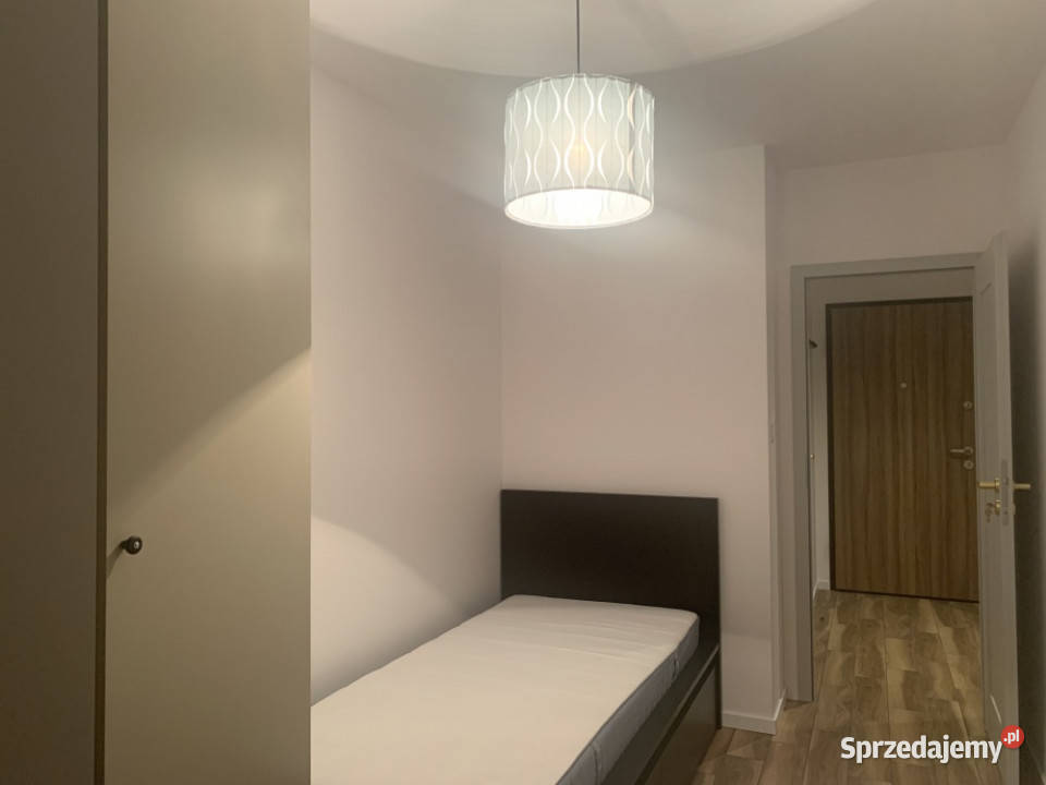 Dwa osobne nieprzechodnie pokoje balkon szybki Warszawa