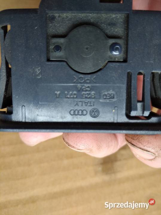 Gniazdo 12V Audi A4 B6 Pozostałe dolnośląskie Chojnów