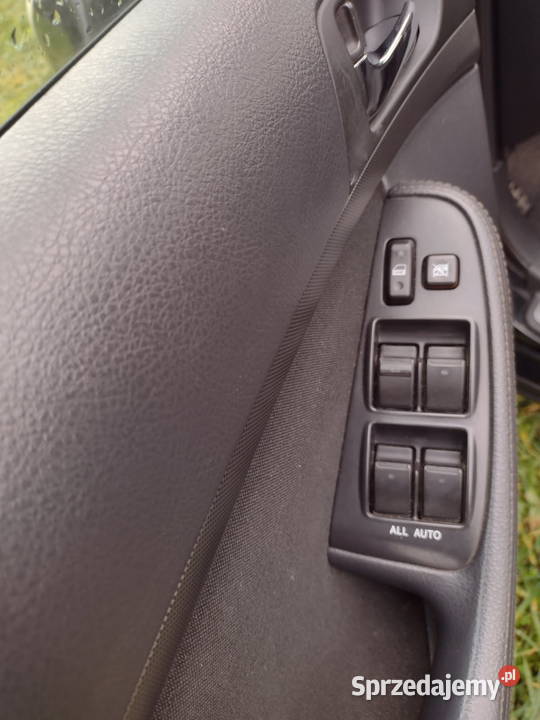 Toyota Avensis kombi 2005 Rok produkcji 2005 Zbuczyn