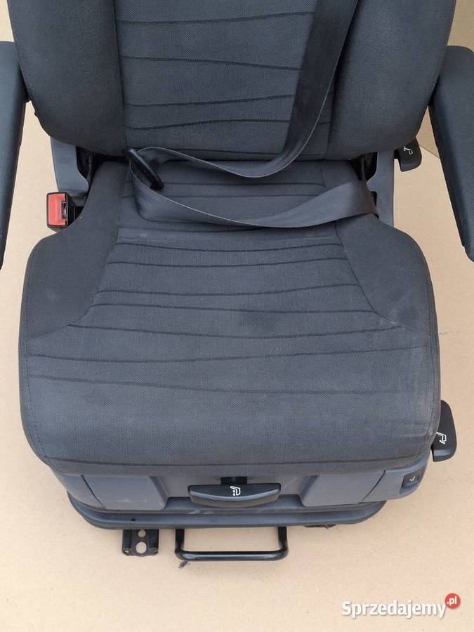 SCANIA STREAMLINE R S NGS FOTEL KIEROWCY RECARO Bieleń sprzedam