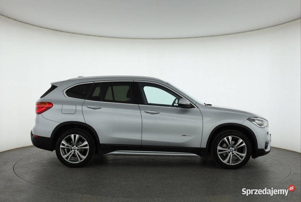 BMW X1 xDrive18d elektryczne szyby Piaseczno