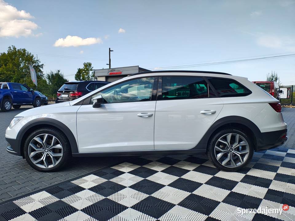 SEAT LEON XPRIENCE 4X4 AUTOMAT BEZWYPADKOWY lakier metallic Zarszyn