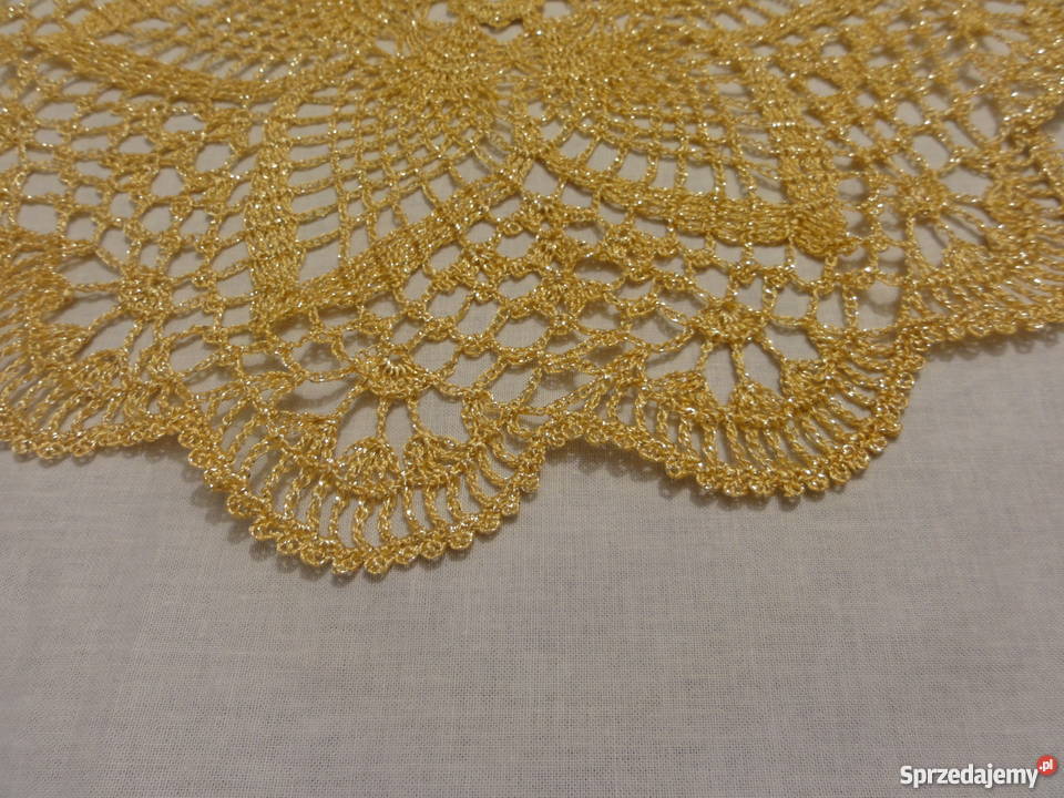 Złota serwetka robiona ręcznie na szydełku odcienie żółtego Lublin
