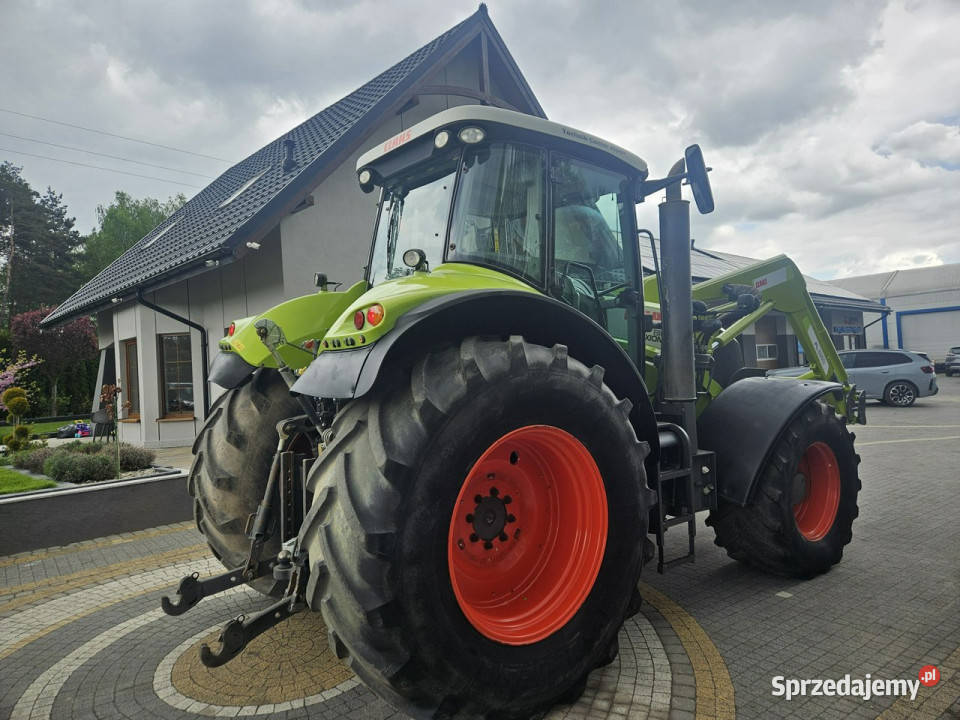 ciągniki Claas AXION 810 CMATIC AXION 810 CMATIC Skępe