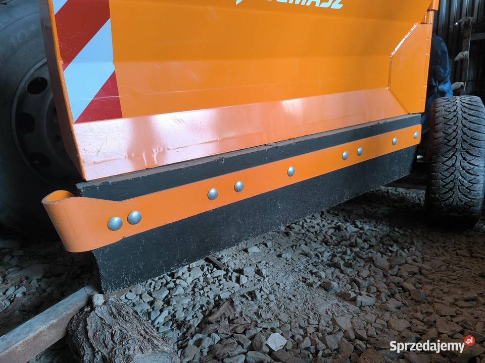 Pług do odśnieżania Samasz z własną hydrauliką