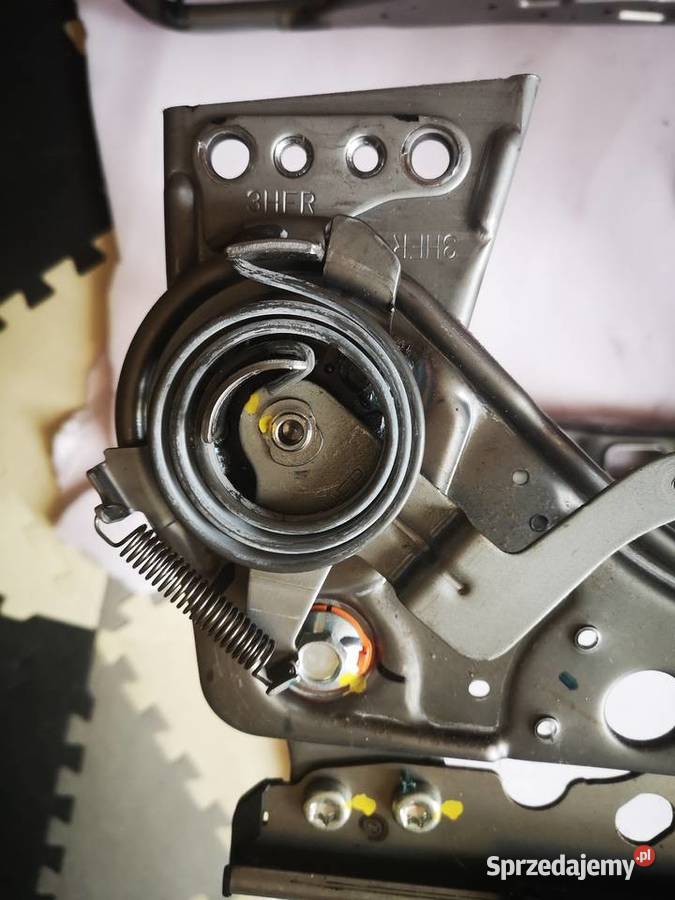 Mitsubishi ASX sprężyna składanie fotela Pozostałe Warszawa