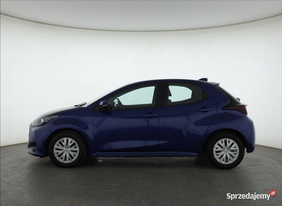 Toyota Yaris 15 VVTi Rok produkcji 2021 Piaseczno