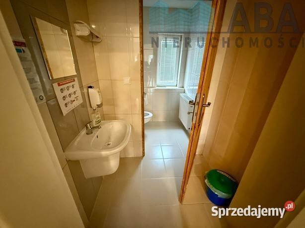 Budynek przedszkolażłobka na sprzedaż Kramsk