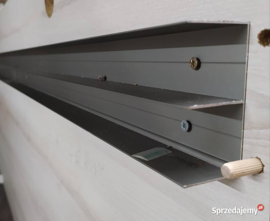 Szafa przesuwna 3 drzwiowa 25 m sprzedam