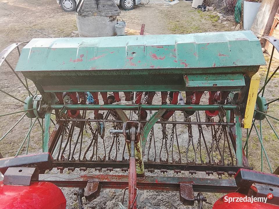 Siewnik sprzedam