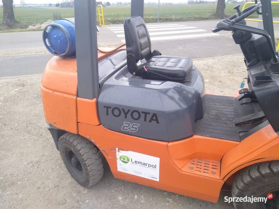 Wózek widłowy TOYOTA 7FG25 2006 LPG super stan Maków Podhalański