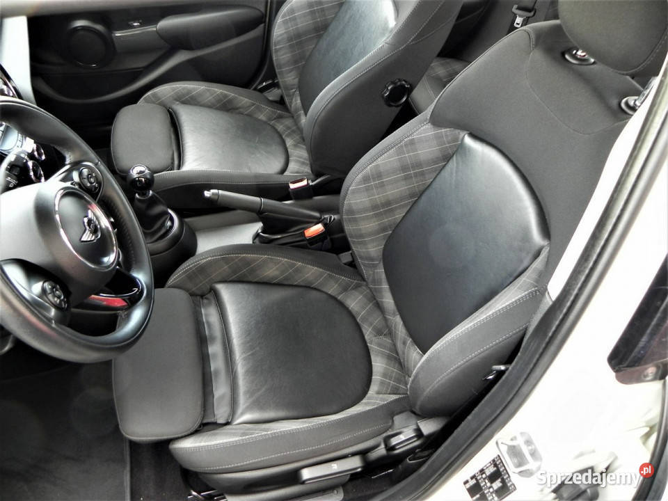 Mini ONE Diesel 5 drzwi niski przebieg opłacony Rok produkcji 2017 podkarpackie