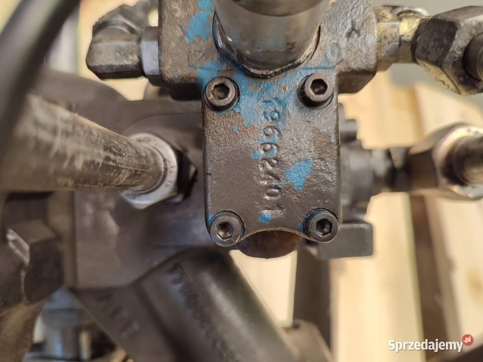 Rozdzielacz hydrauliczny 227397 77000273 Renault Pozostałe Wilkowo sprzedam