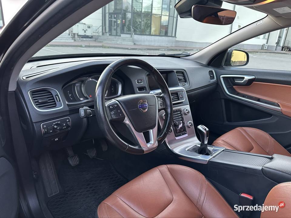 VOLVO S60 D3 DriveE Momentum 2015 r Zadbany Skarżysko-Kamienna