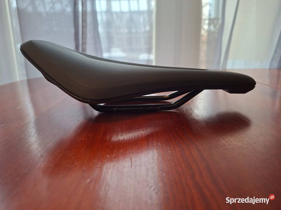 Siodło rowerowe BTWIN 30 Light 155 mm szosa MTB Części i akcesoria Warszawa