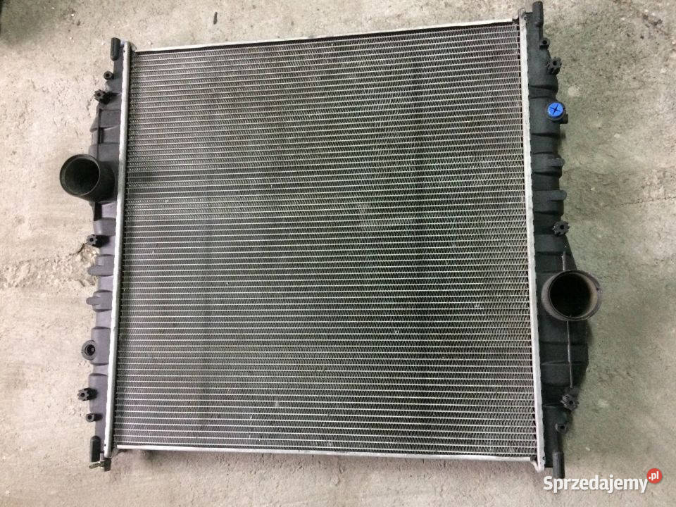 Chłodnica Radiator A 957000103 3066305 Merecedes Maszewo sprzedam
