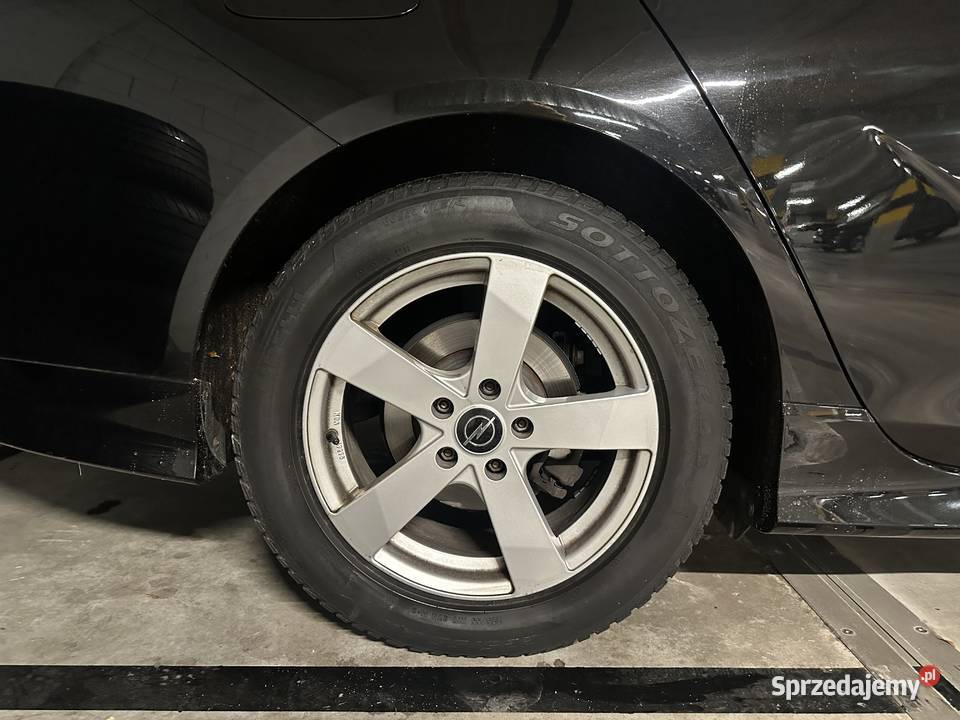 Koła zimowe Dezent 17 5x115 opony Insignia B Samochodowe sprzedam