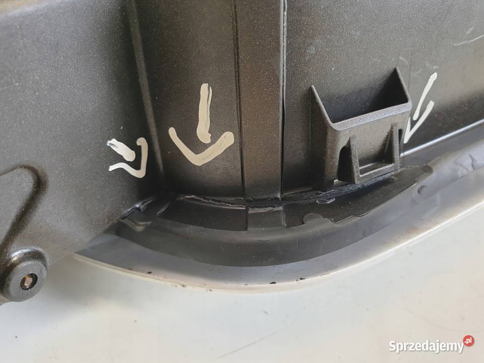 Opel Corsa F KLAPKA WLEWU PALIWA Wlew 39167574 Klapki wlewu paliwa Rudka