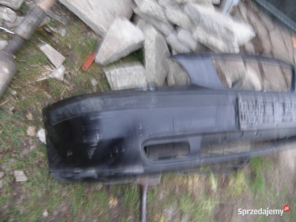 Zderzak przedni przód Volvo v70 II 0004 czarny sprzedam