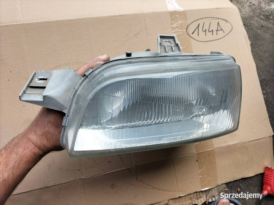 FIAT PUNTO 1 MK1 LAMPA PRZÓD PRZEDNIA LEWA Kamień-Kolonia sprzedam