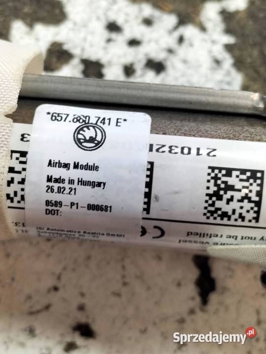 KURTYNA LEWA 657880741E Skoda Scala I 2019 osobowe