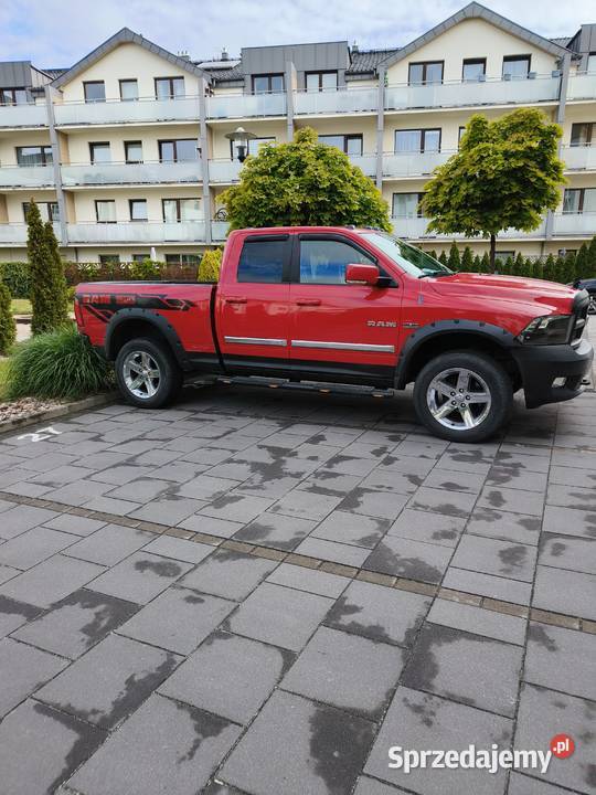 DODGE RAM 1500 4x4 HEMI sprzedam zamienię 360km Trzebnica