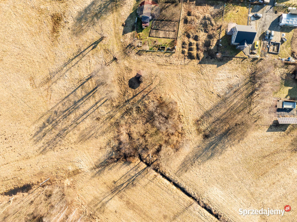 Działka budowlana Borek 895 ar Media 22.38m