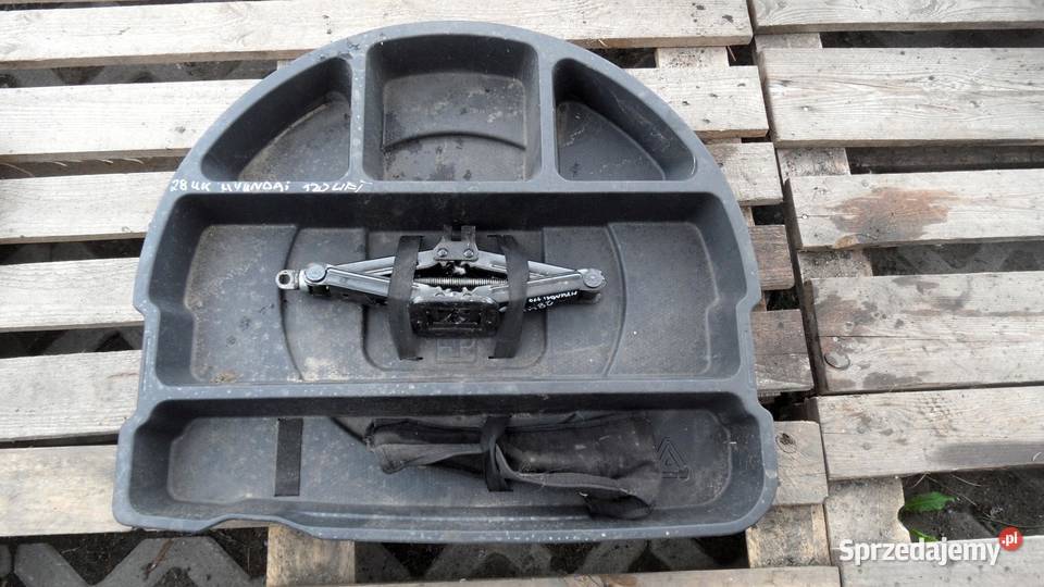 HYUNDAI I20 I LIFT 13r wkład bagażnika zestaw