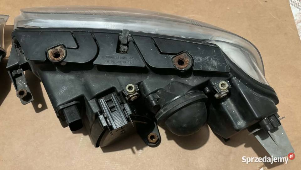 Lampy przod passat b5 lift Bystre