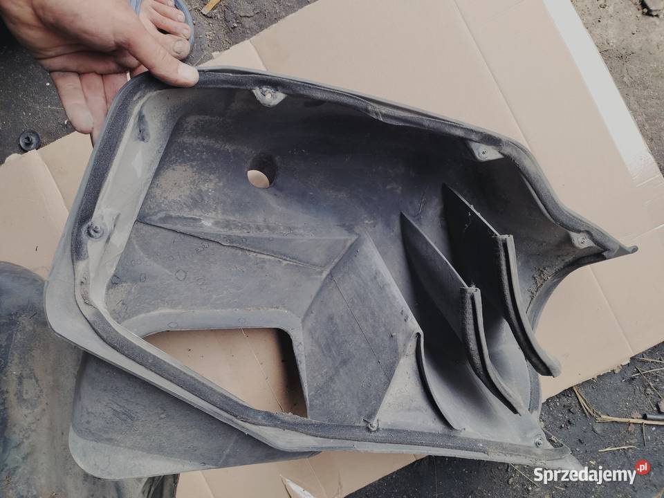 WLOT POWIETRZA MERCEDES VITO W638 A6388310105 Części samochodowe Kamień-Kolonia