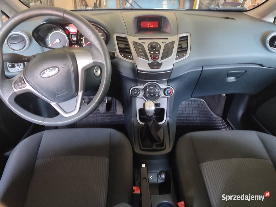 Ford Fiesta MK7 2011 benzyna sprzedam