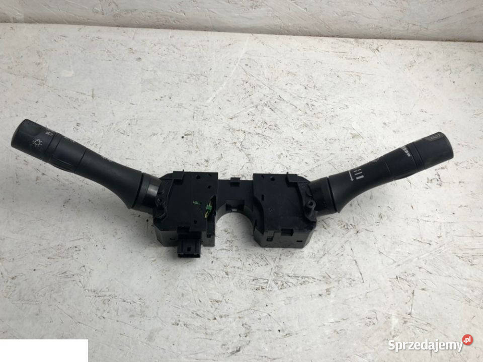 Nissan Juke 2015 manetki przełącznik zespolony Kozubszczyzna