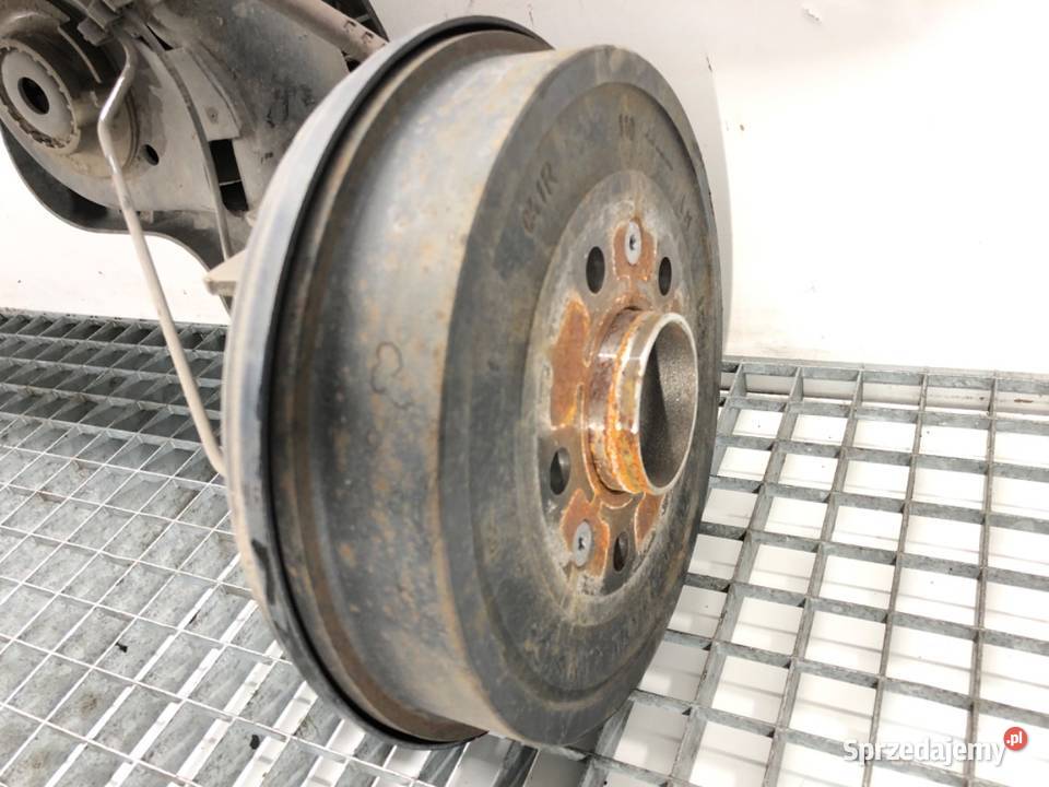 BELKA TYŁ DACIA DUSTER Hatchback TYLNA osobowe sprzedam